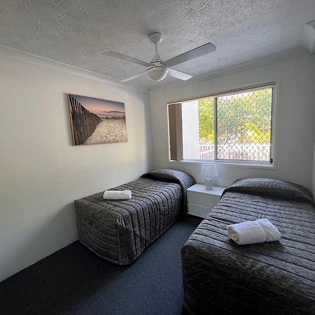 גולד קוסט Cascade Gardens Apartments מראה חיצוני תמונה